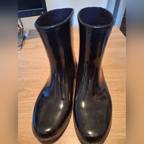 Micheal kors rain boots - Picture 4 of 4